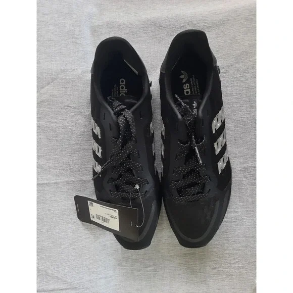 Adidas Men\'s US Size 8.5‎ Black/White LA Trainer III Outdoor Performance Shoes 51xPlv2Xf0L._AC_UY300_.jpg main image 4